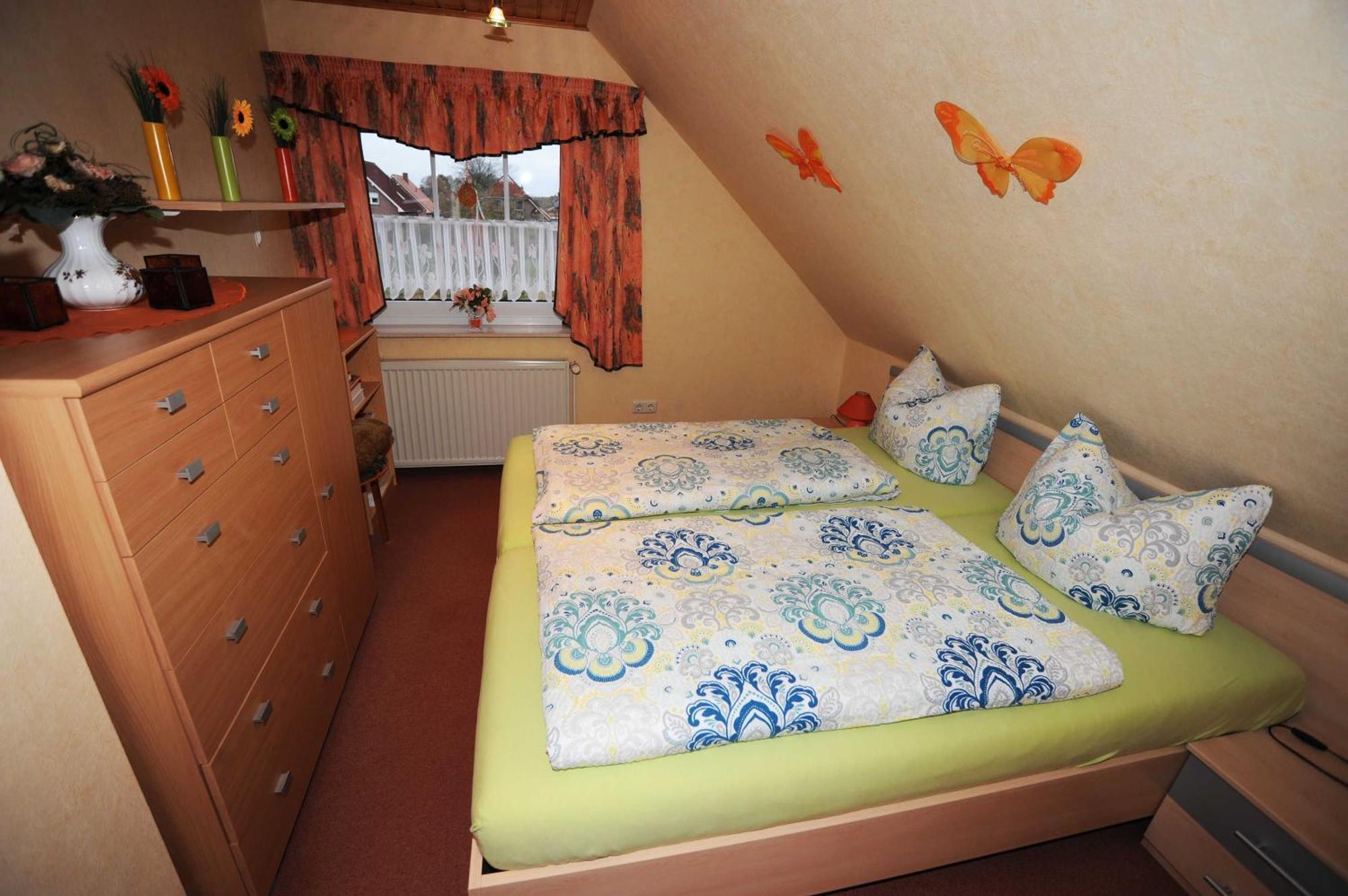 Ferienwohnung Brentano_ 65230 Moormerland Kültér fotó